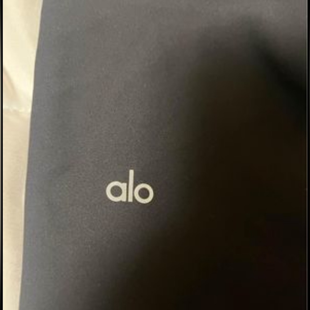 Alo Leggings